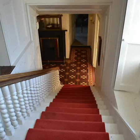 Skryne Castle Bed & Breakfast