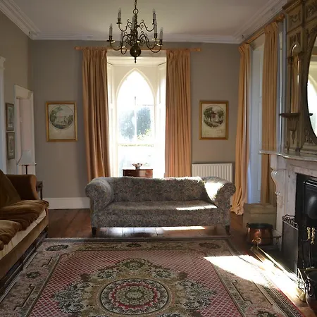 Bed & Breakfast Skryne Castle