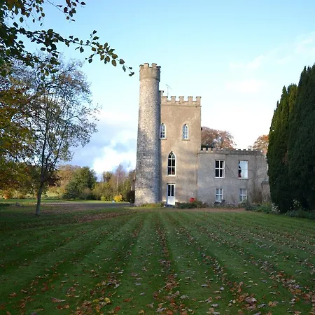 Bed & Breakfast Skryne Castle *