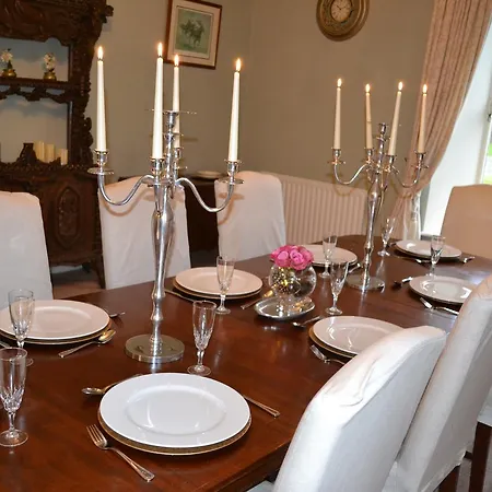 Bed & Breakfast Skryne Castle