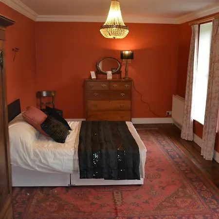 Bed & Breakfast Skryne Castle